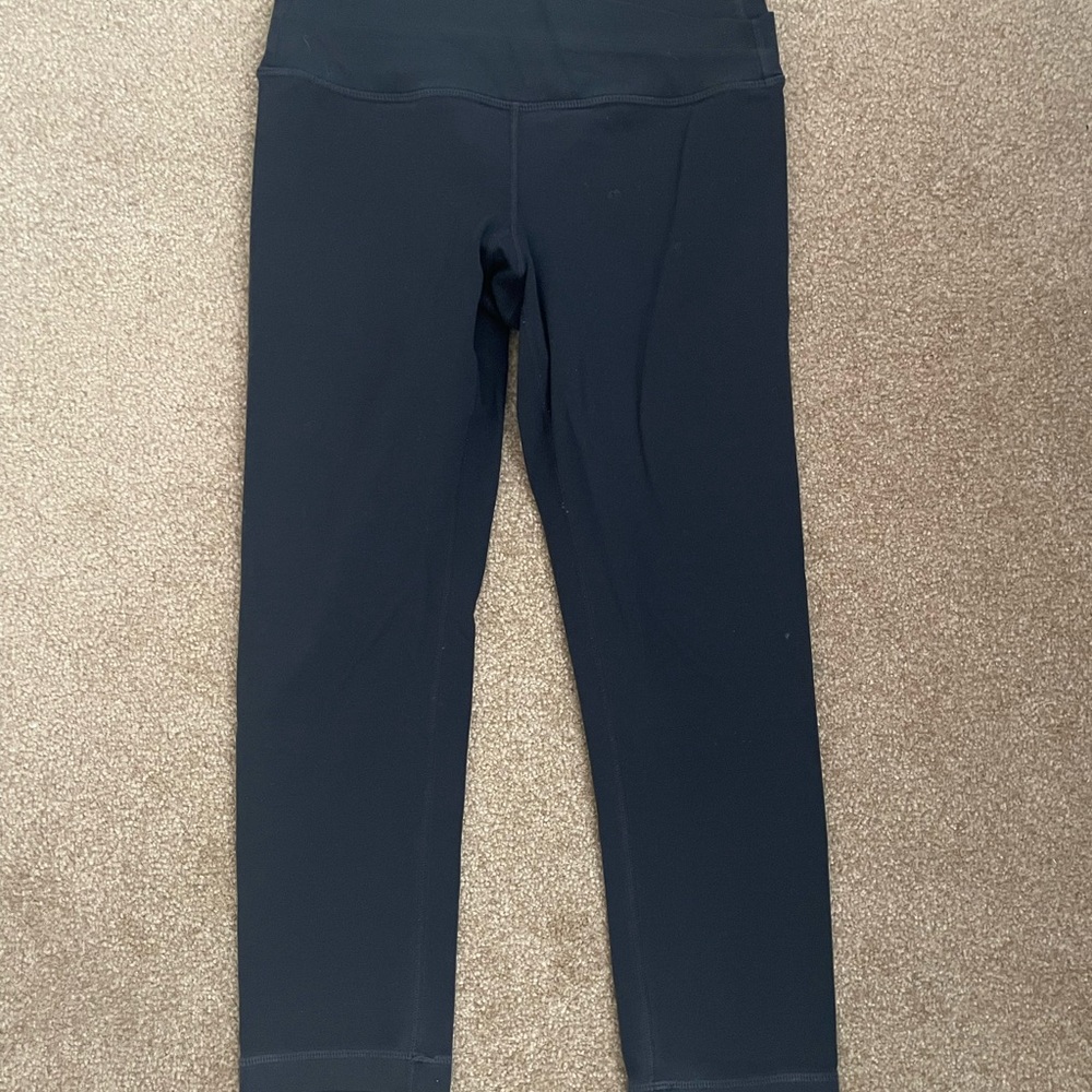 Lululemon Crops Size 4
